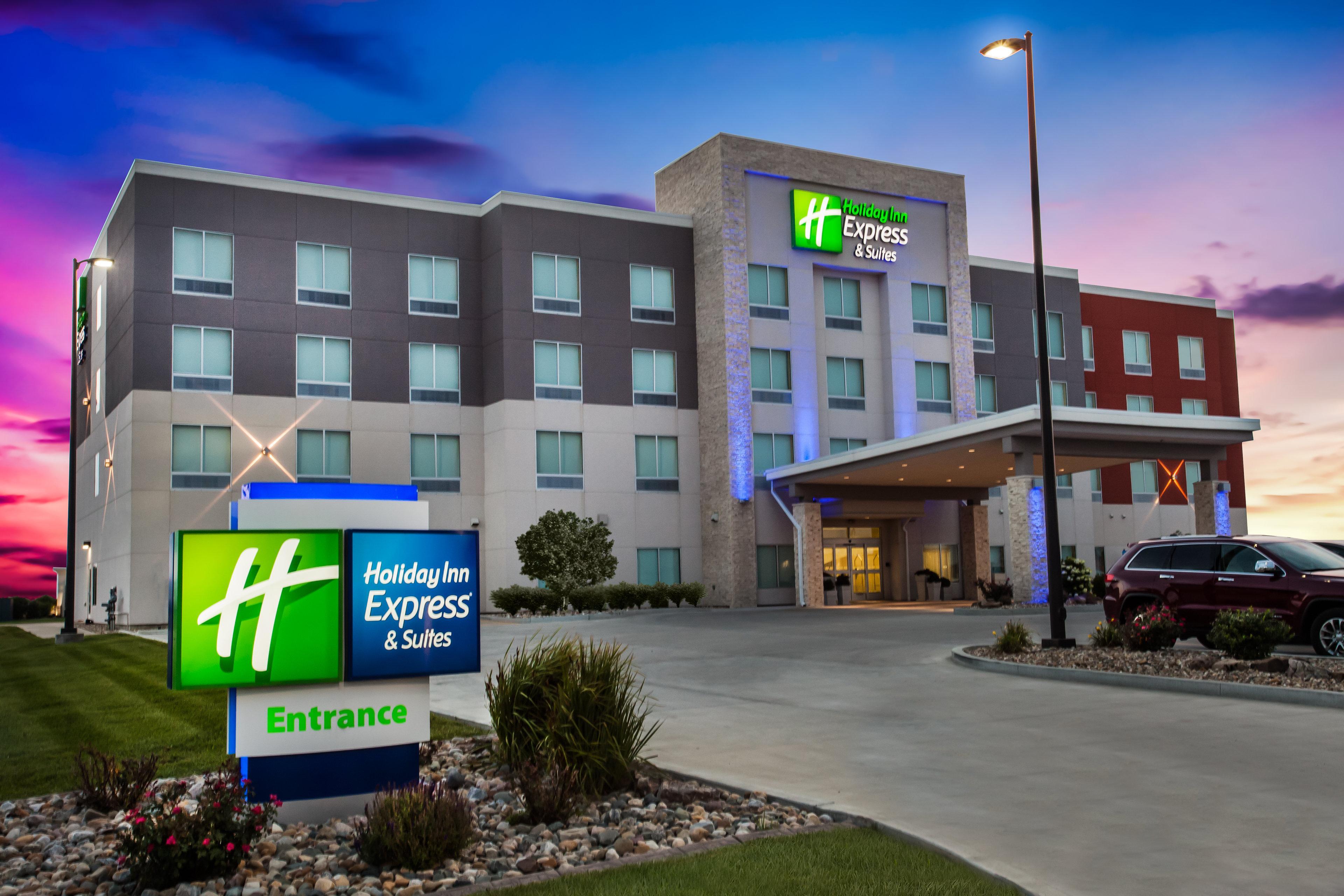 Holiday Inn Express & Suites Litchfield By Ihg Экстерьер фото