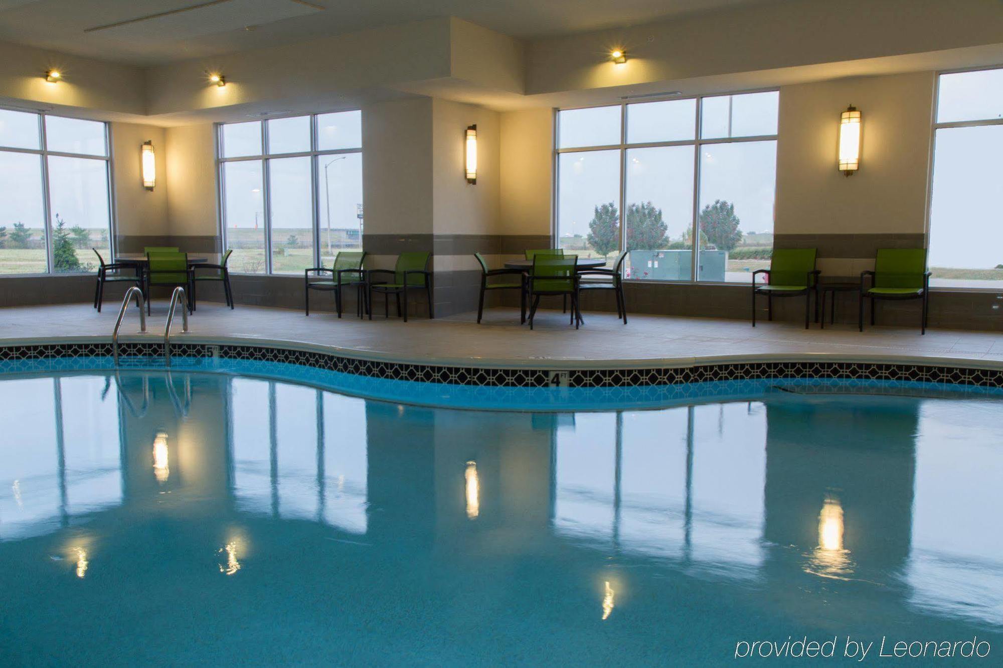 Holiday Inn Express & Suites Litchfield By Ihg Экстерьер фото