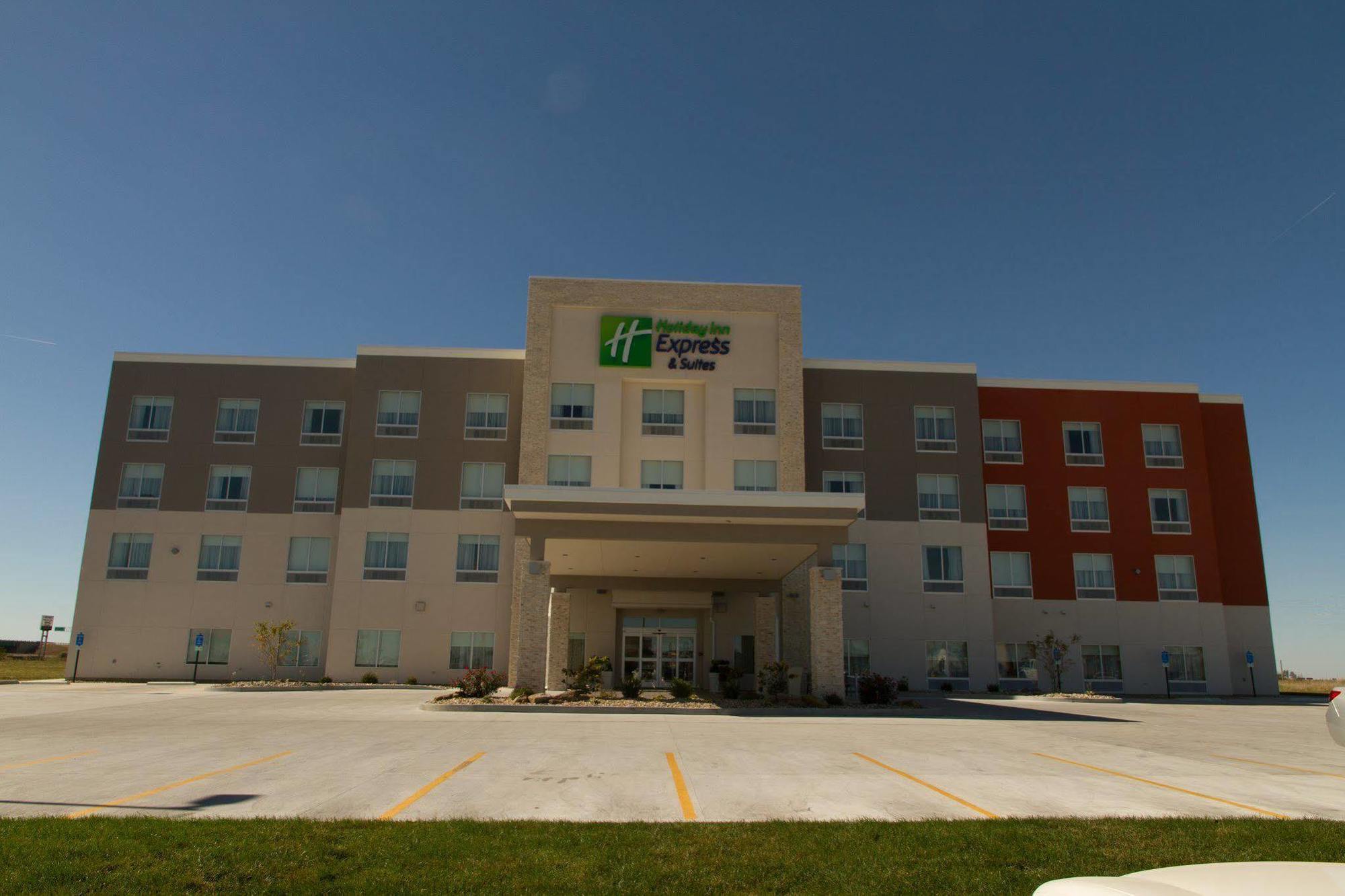 Holiday Inn Express & Suites Litchfield By Ihg Экстерьер фото
