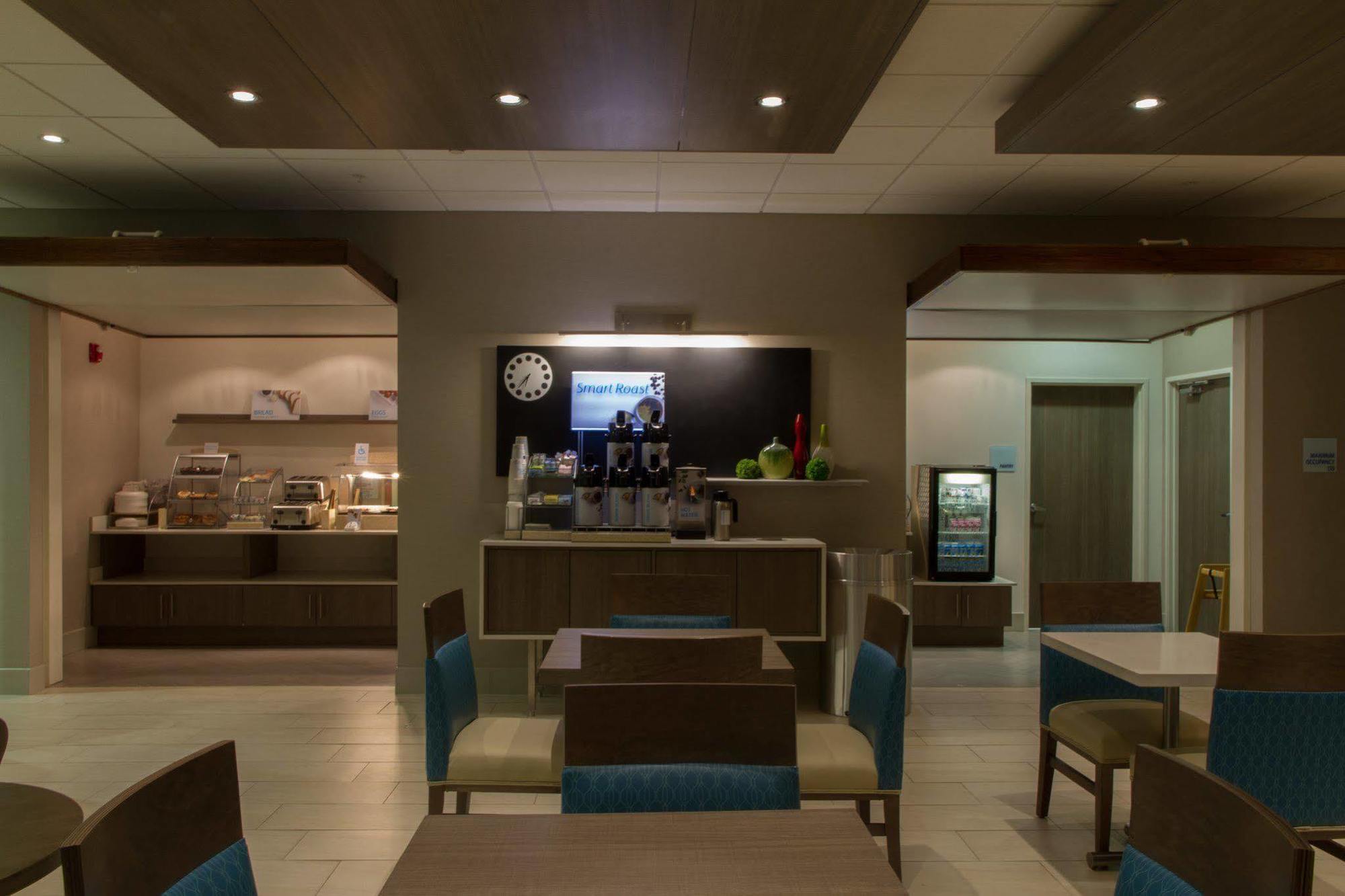 Holiday Inn Express & Suites Litchfield By Ihg Экстерьер фото